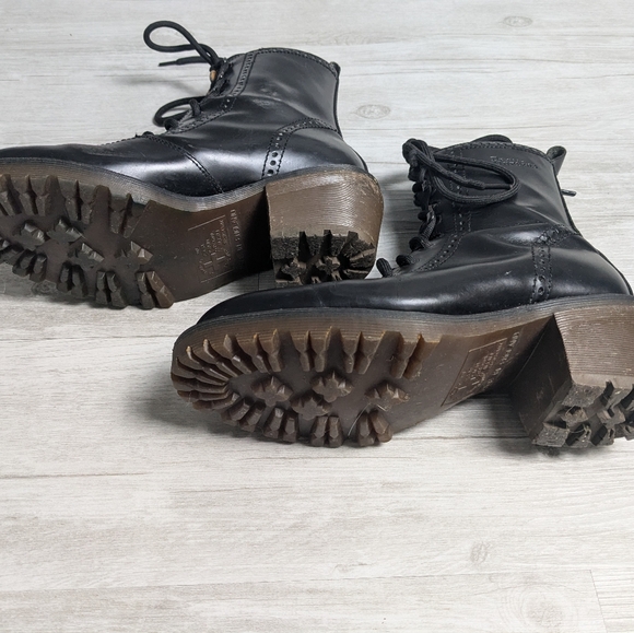 Early 1990s Vintage Dr. Martens 8146 Regina Black Leather Boots - Goth, Witchy - Picture 6 of 8